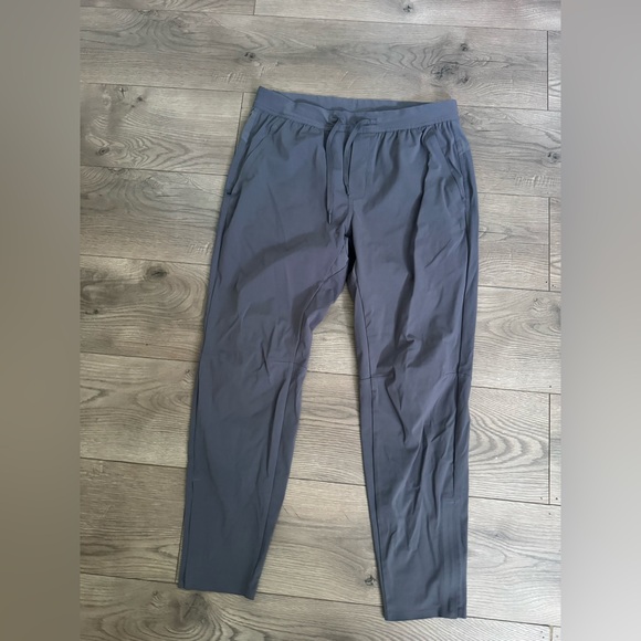 Ten Thousand Joggers Pants Men’s XL gray Workout Preppy Gym Stretch - Picture 2 of 8